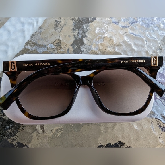 Marc Jacobs Tortoise Sunglasses main image 5